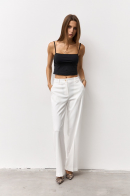 Брючные костюмы Luitui R4048 молочный