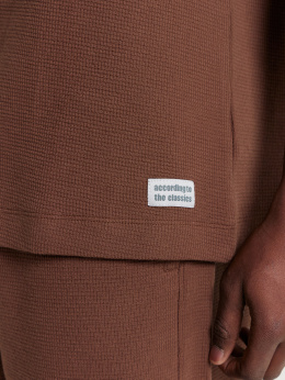 Футболки Mark Formelle 111938/24-4570Ц-24 шоколад_декор