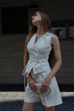 Шорты DNM 038 молочный