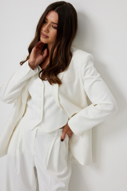 Жилеты T.N.D М363 молочный