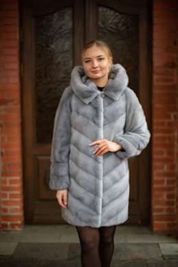 Шубы и дублёнки Мехофф Лада90.632-522 дым