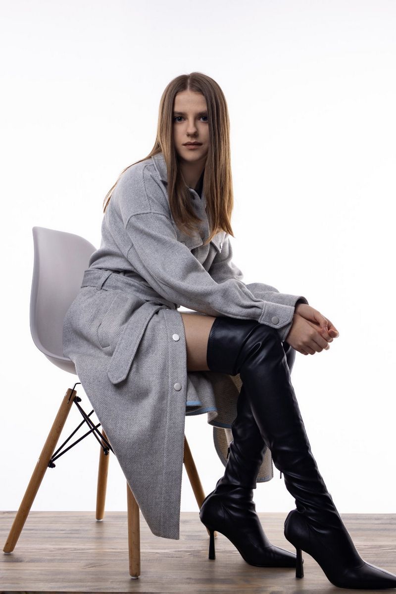 Женское пальто Individual design 20209 светло-серый_в_елочку