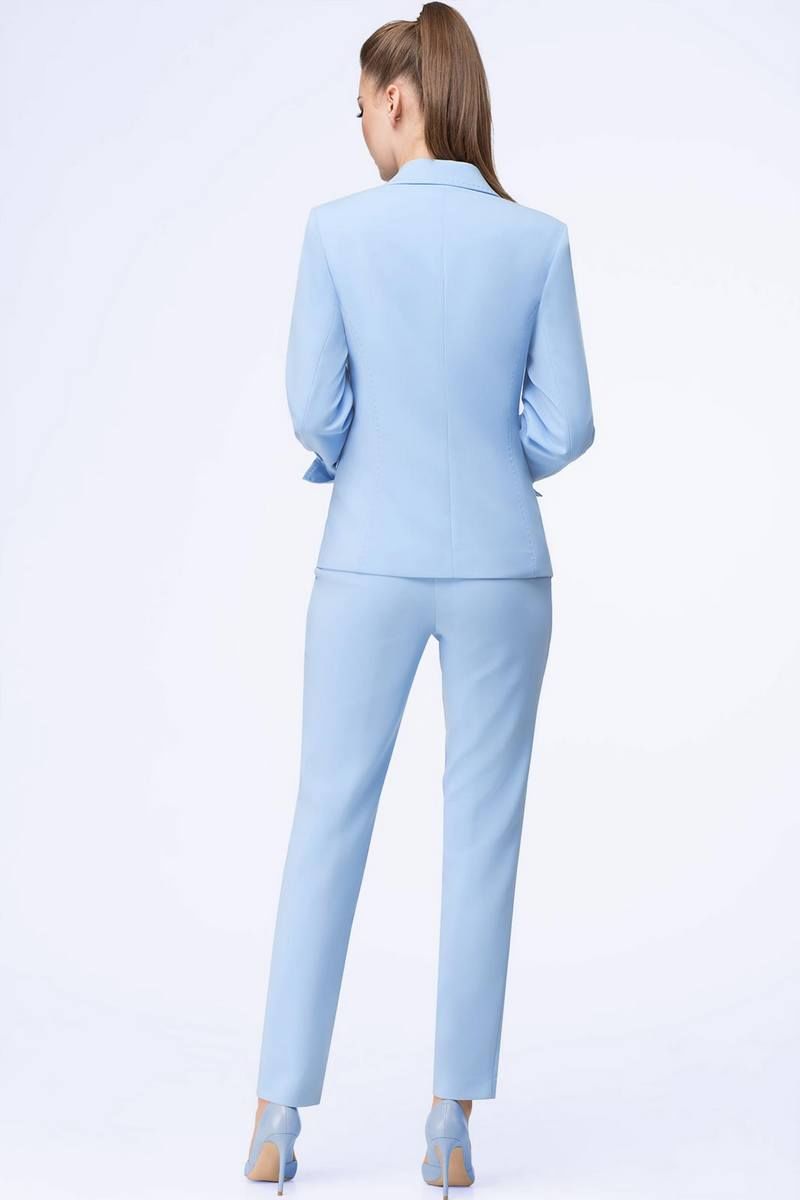 Брючный костюм LeNata 31796 светло-голубой