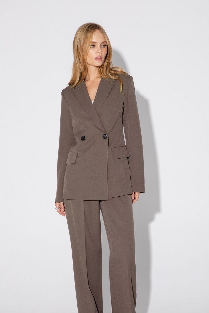 Брючный костюм PiRS 4818 серо-бежевый
