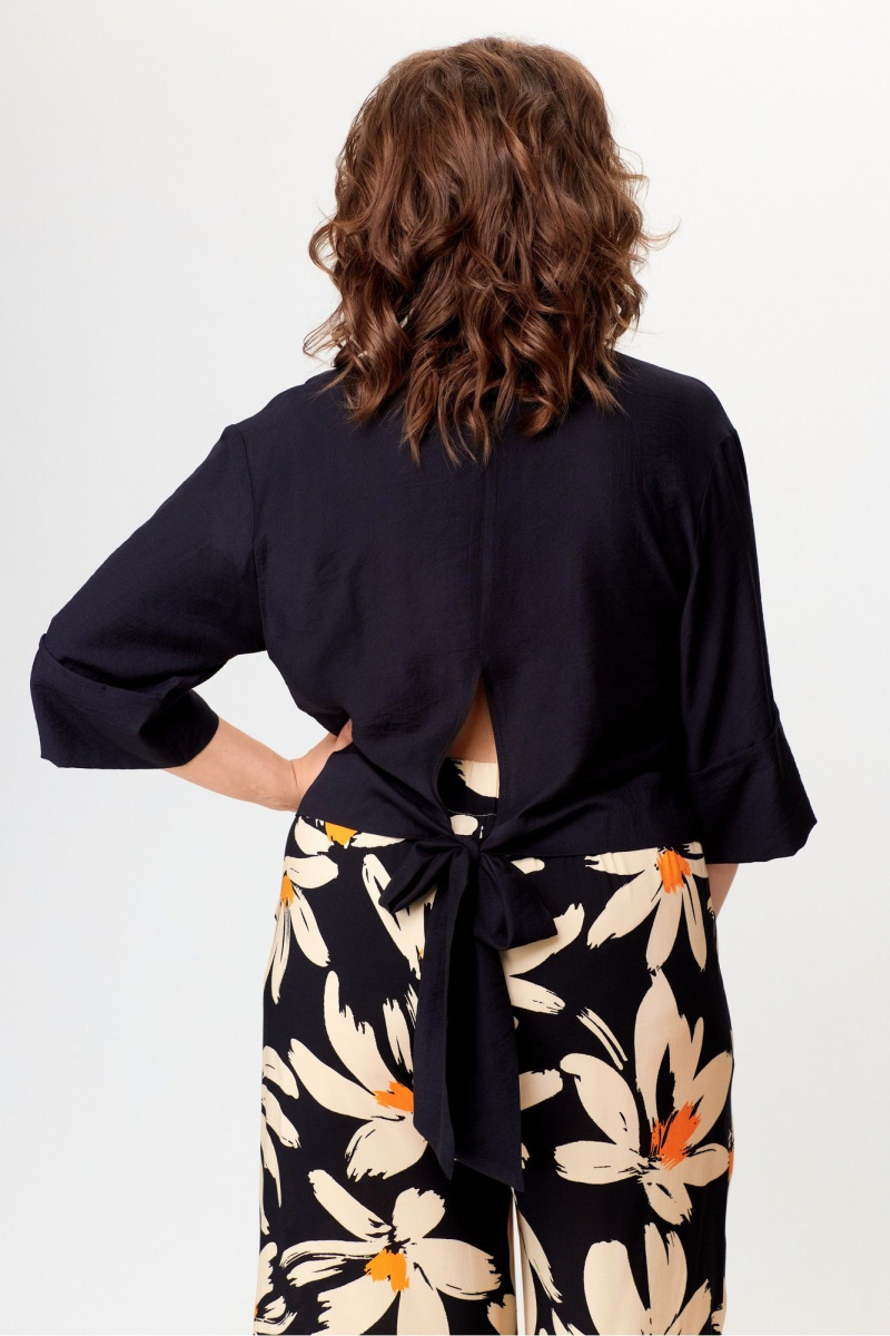 Брючный костюм Michel chic 1375 черный,ромашка