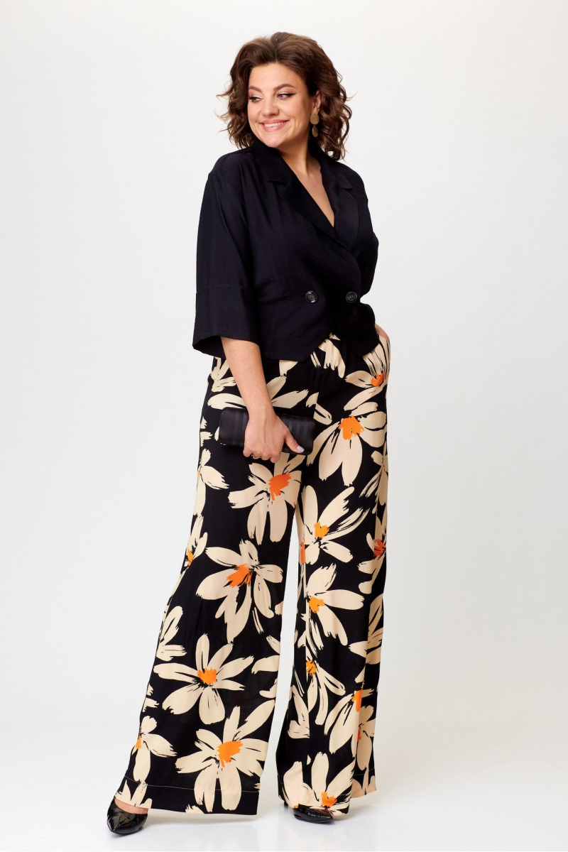 Брючный костюм Michel chic 1375 черный,ромашка