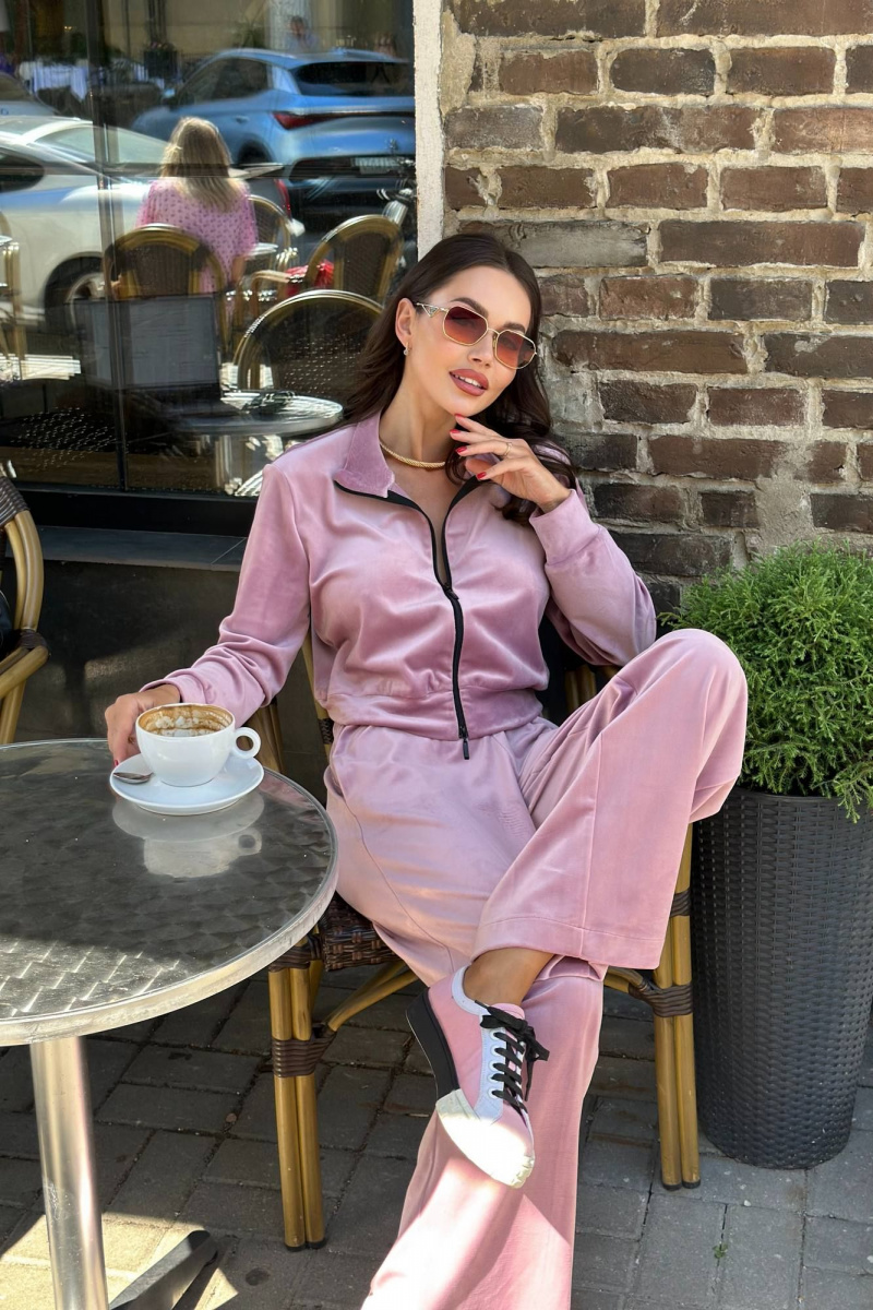 Костюмы AURA of the day 8016