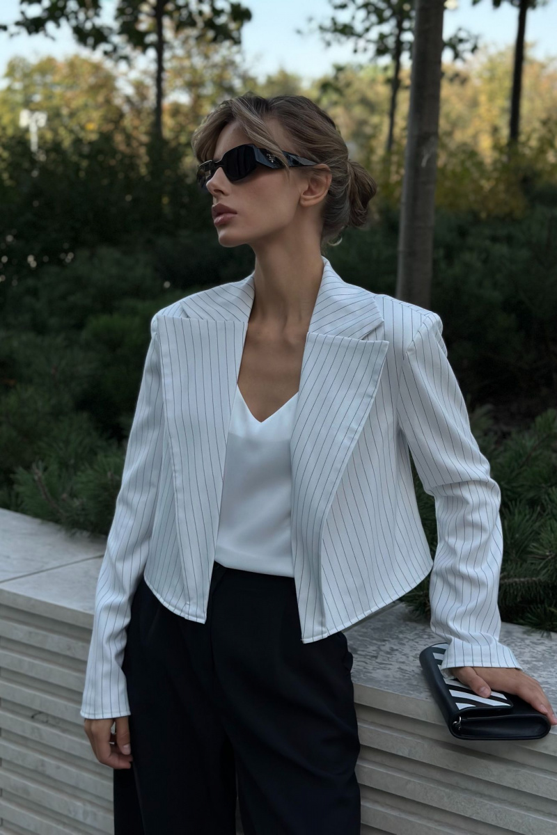 Жакеты THE.WOMAN 0226 белый_полоска