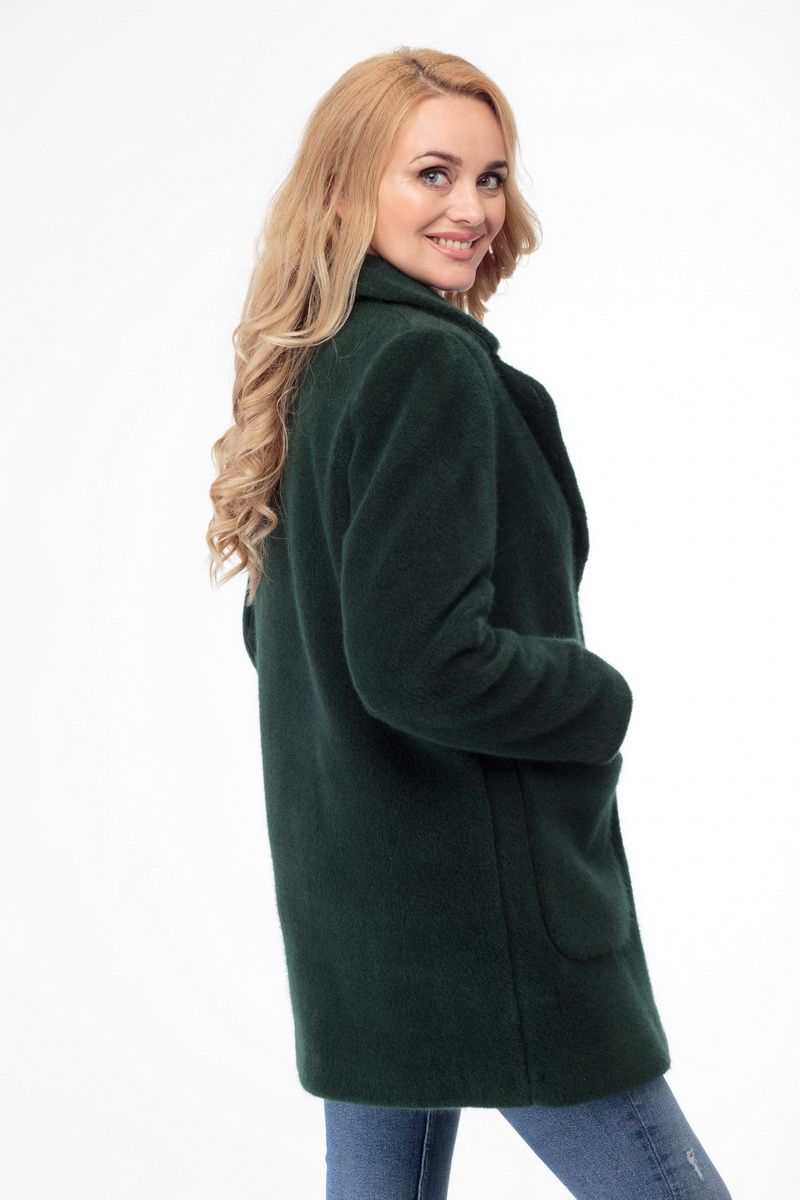 Женское пальто БелЭльСтиль 825 зеленый