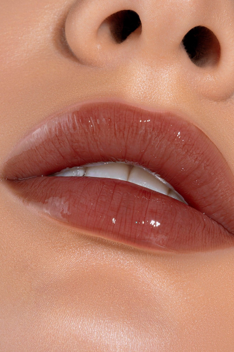 Блески и тинты LUXVISAGE ICON_lips_glossy_volume тон 511 Dark Chocolate