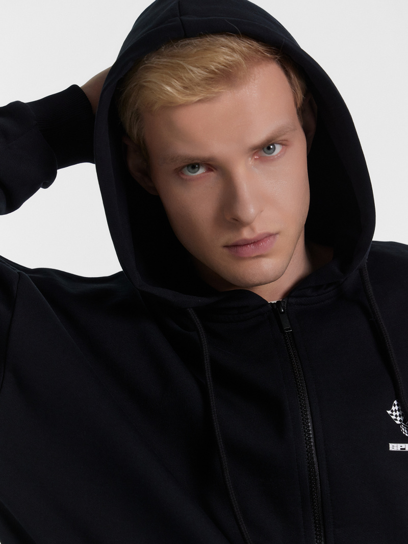 Толстовки и олимпийки Mark Formelle 121174/24-4410П-7(3) черный_печать_1_сл_на_пол_2_сл_на_спинке