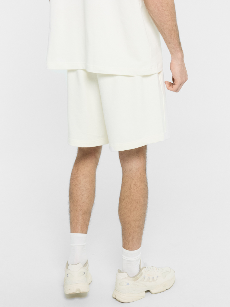 Шорты Mark Formelle 131093/24-3753Ц-7(3) св.молочный