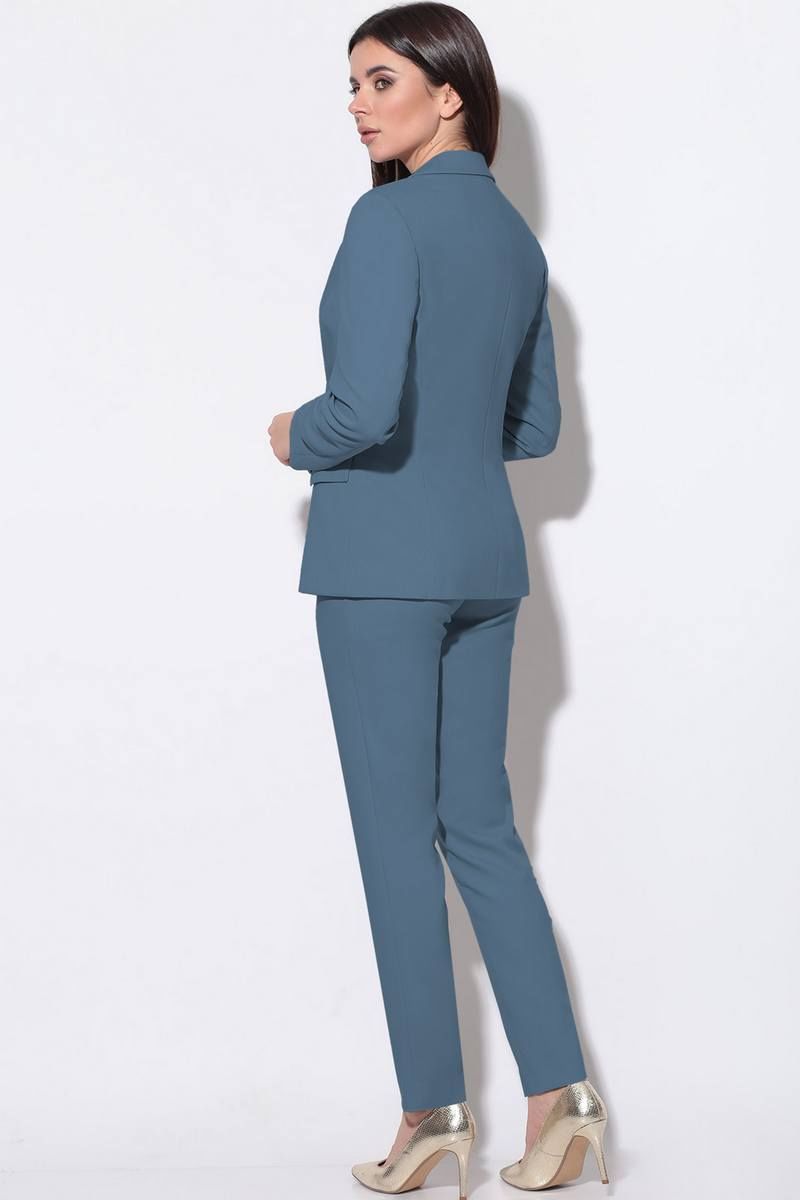 Брючный костюм LeNata 22095 темно-голубой