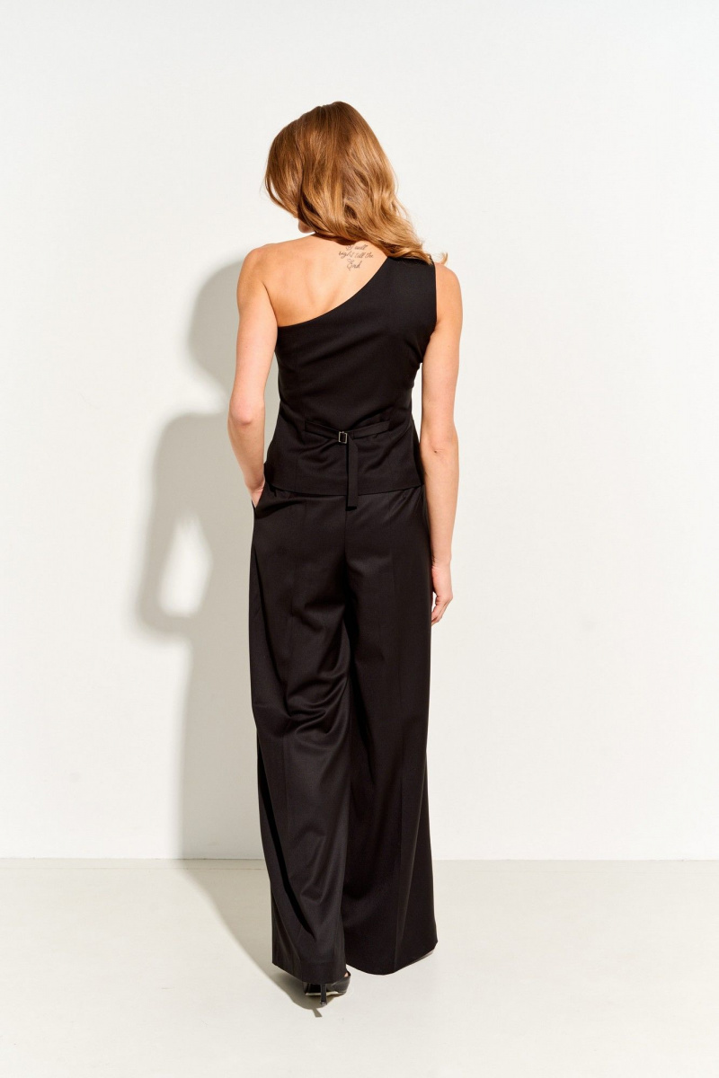 Жилеты LUEL 255/5 черный