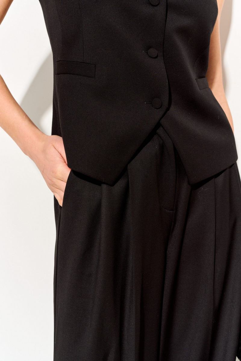 Жилеты LUEL 255/5 черный