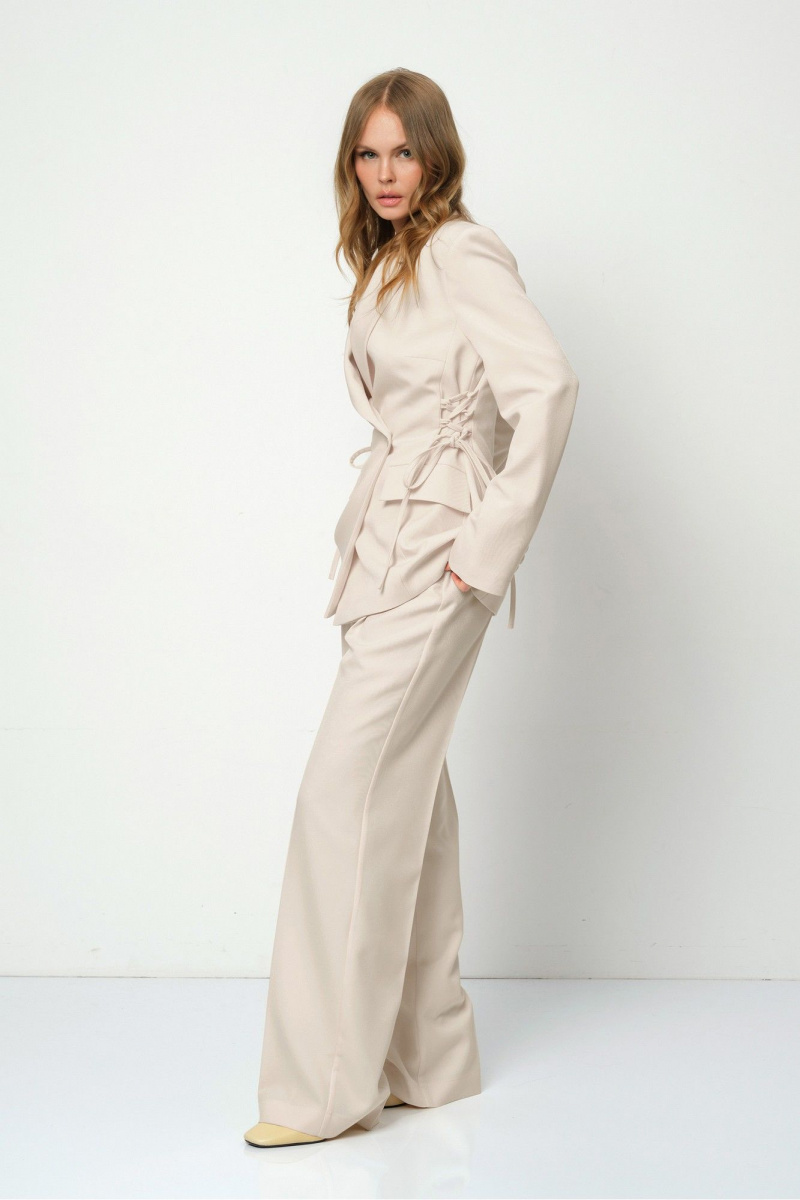 Брючный костюм PiRS 5930 светло-бежевый