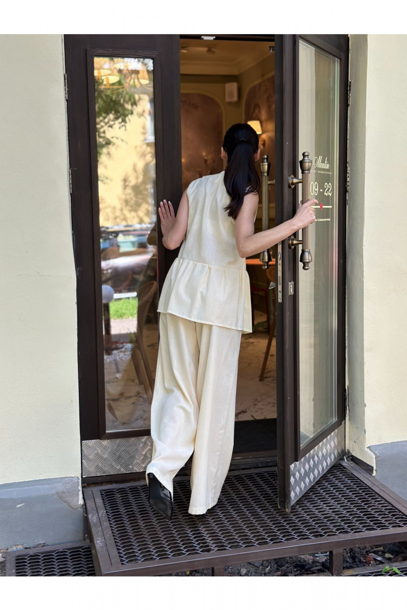 Брючный комплект THE.WOMAN 0331 сливочный