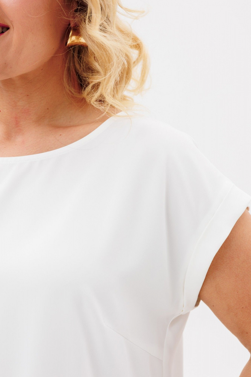 Блузы BRELA 2370.2 молоко