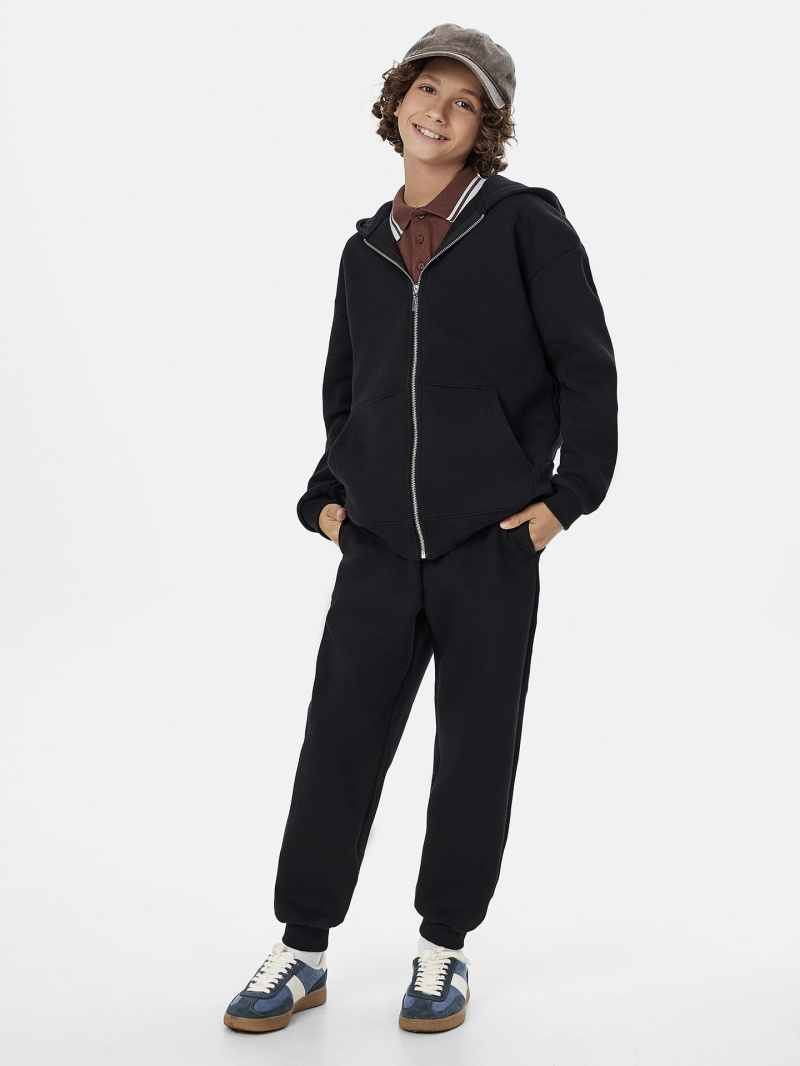 Костюмы Mark Formelle 393339/25-34799Ц-7П черный