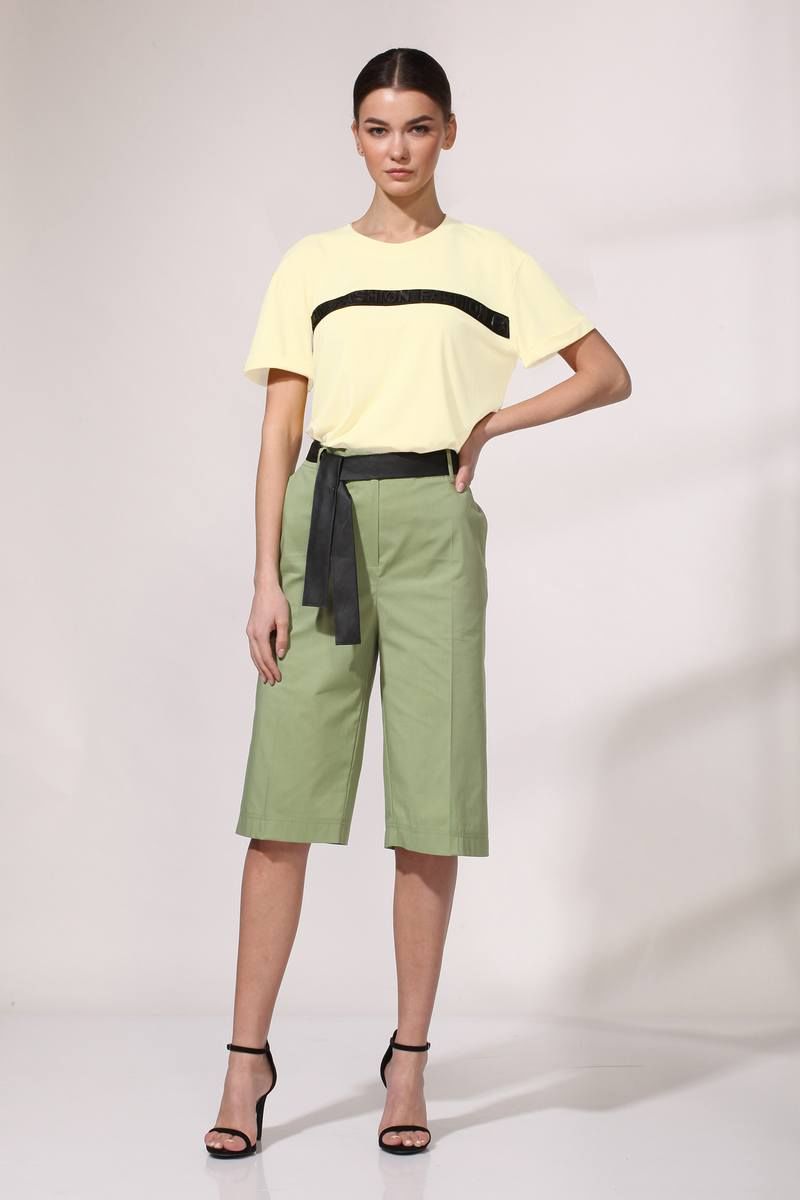 Женский комплект с шортами Viola Style 20557 молочный_-_зеленый