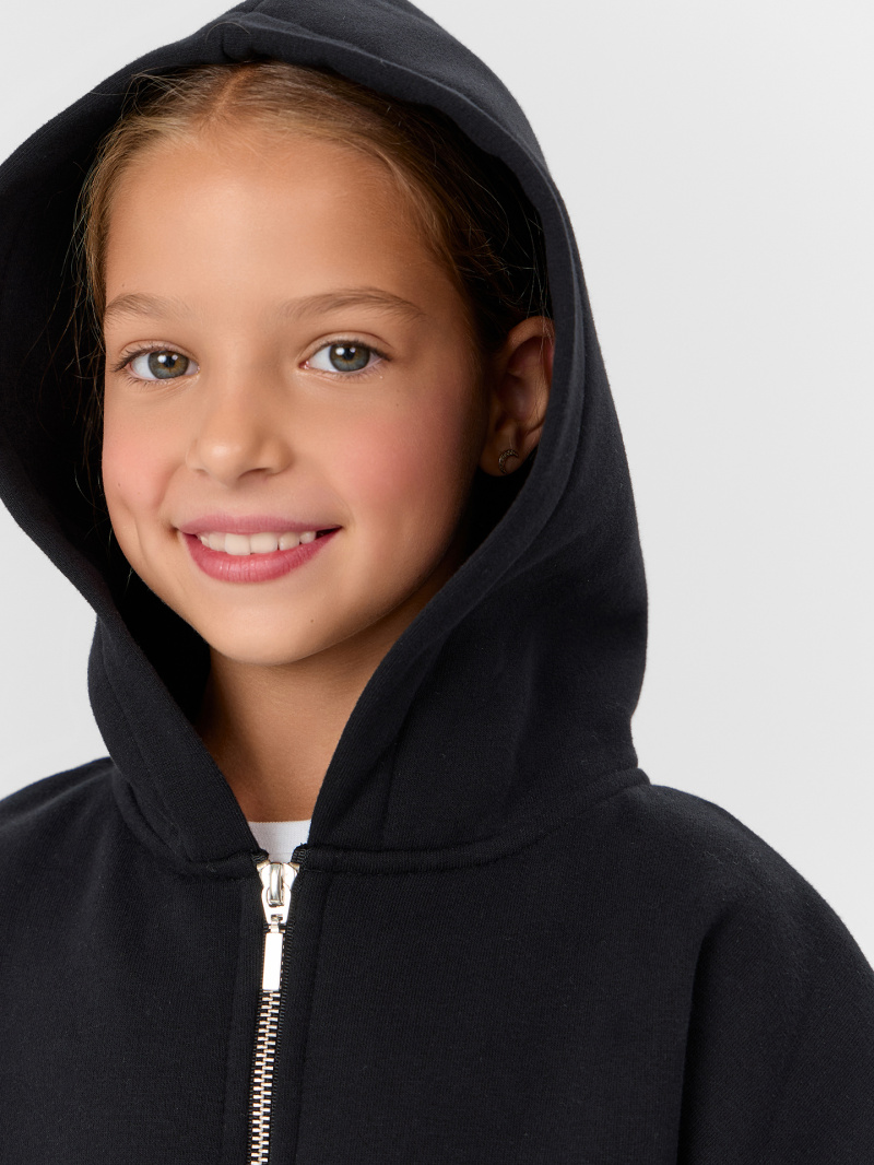 Толстовки Mark Formelle 167760/25-34691Ц-7П черный