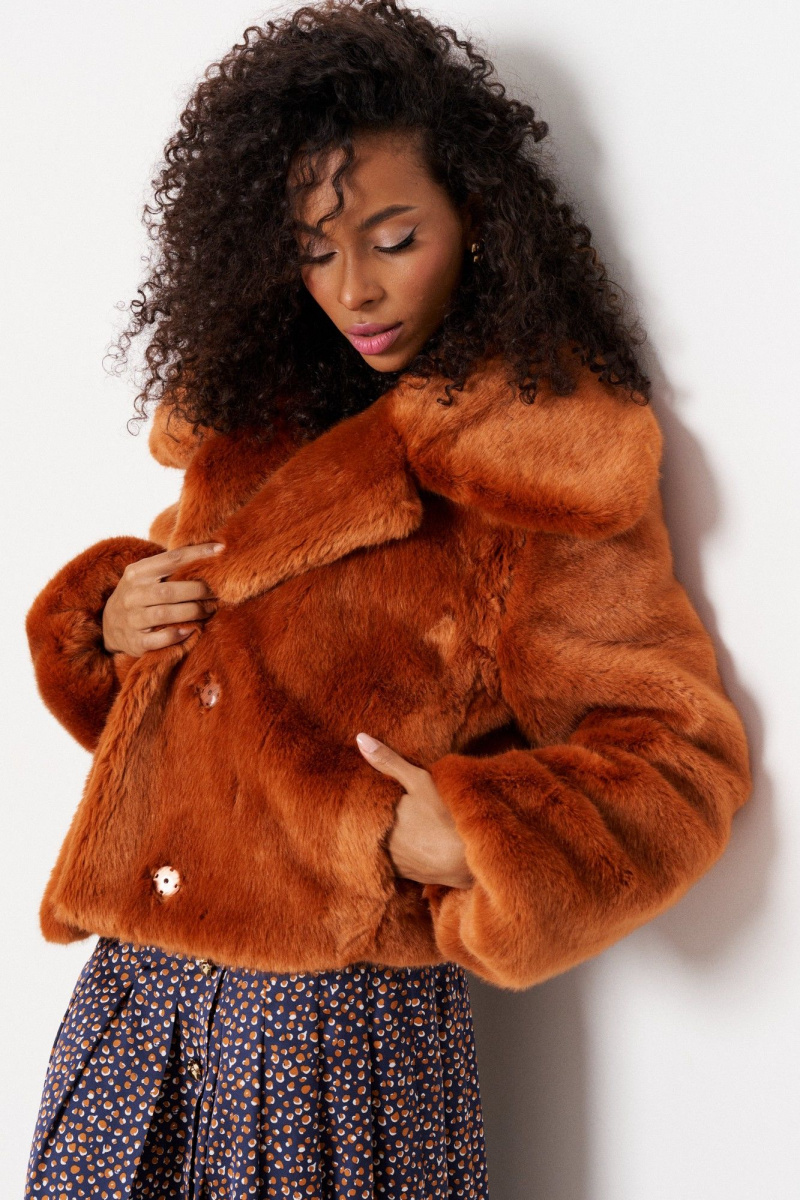 Женское пальто Colors of PAPAYA NEW 1743 рыжий