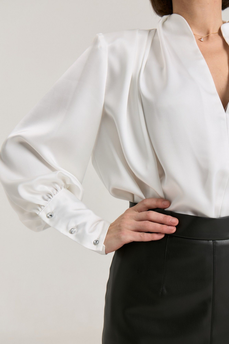 Блузы THE NAME 2453 молочный