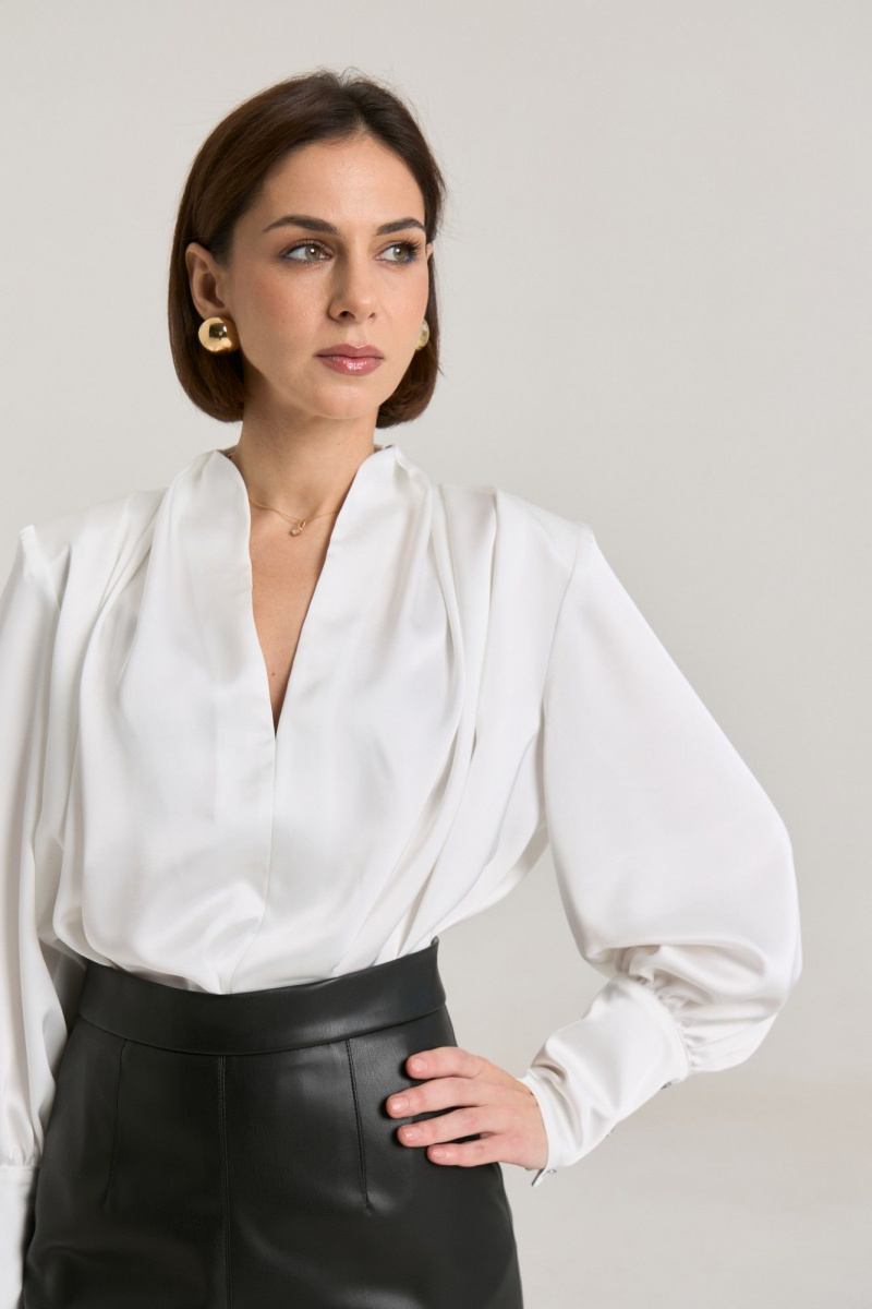 Блузы THE NAME 2453 молочный