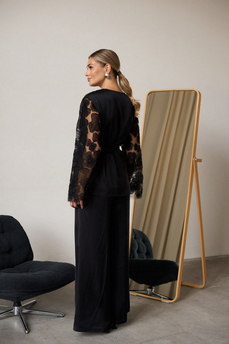 Брючный костюм AMUAR 1087 черный