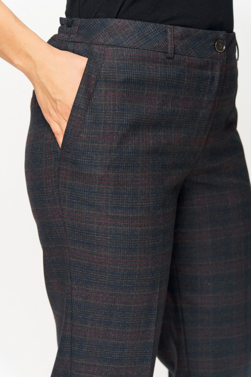 Брючный костюм БелЭльСтиль 412-3_14_22+609-3_23_22 серо-коричневая клетка