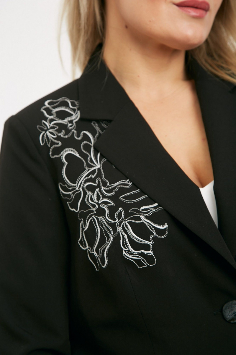 Брючный костюм Takka Plus 25-258/1 черный