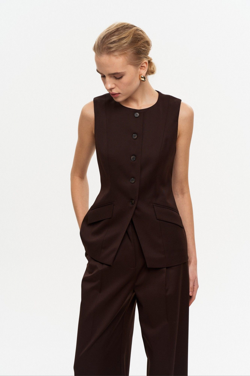Жилеты THE VERY 2432 горький-шоколад