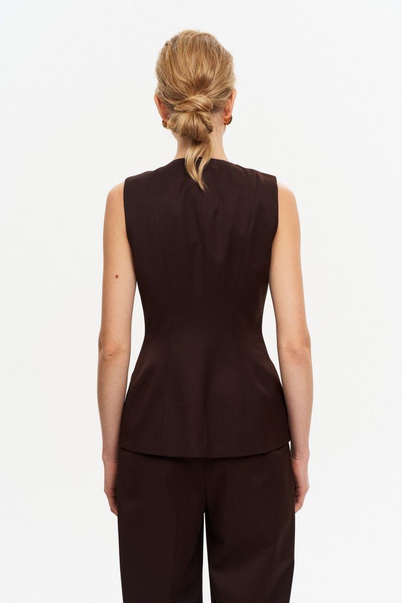 Жилеты THE VERY 2432 горький-шоколад