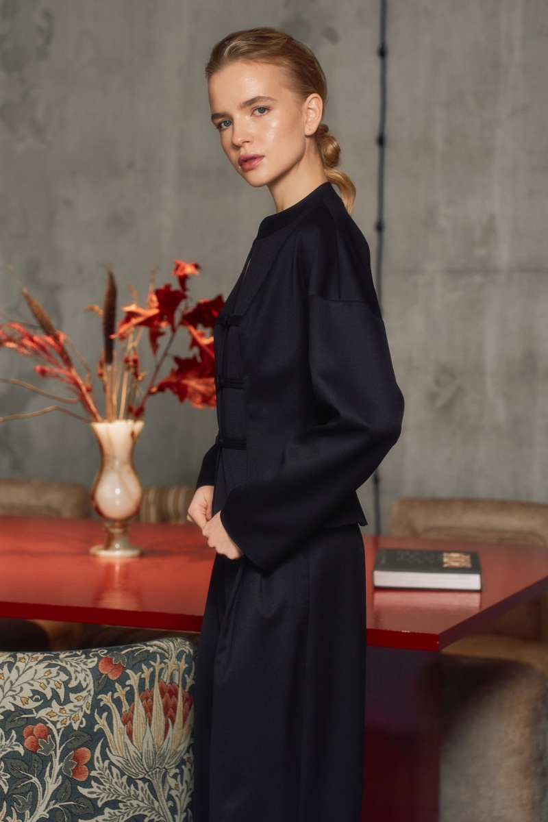 Жакеты THE VERY 2437 черный