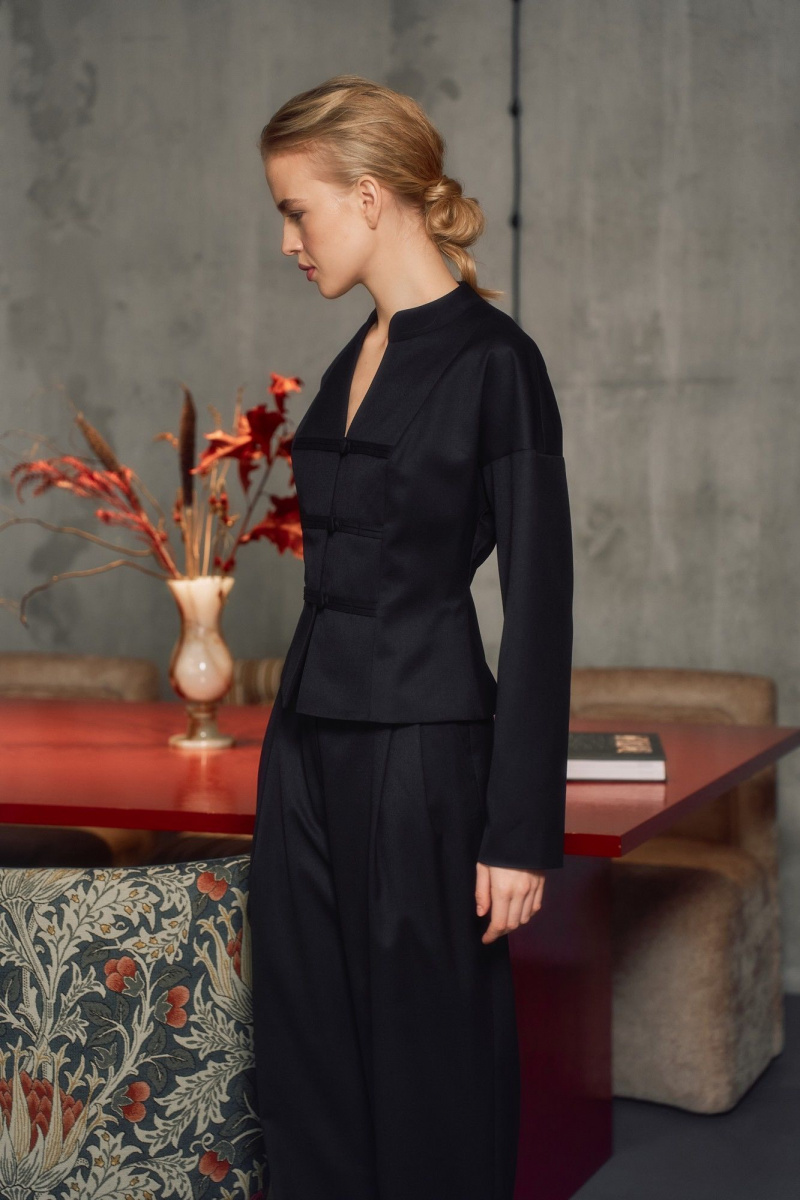 Жакеты THE VERY 2437 черный