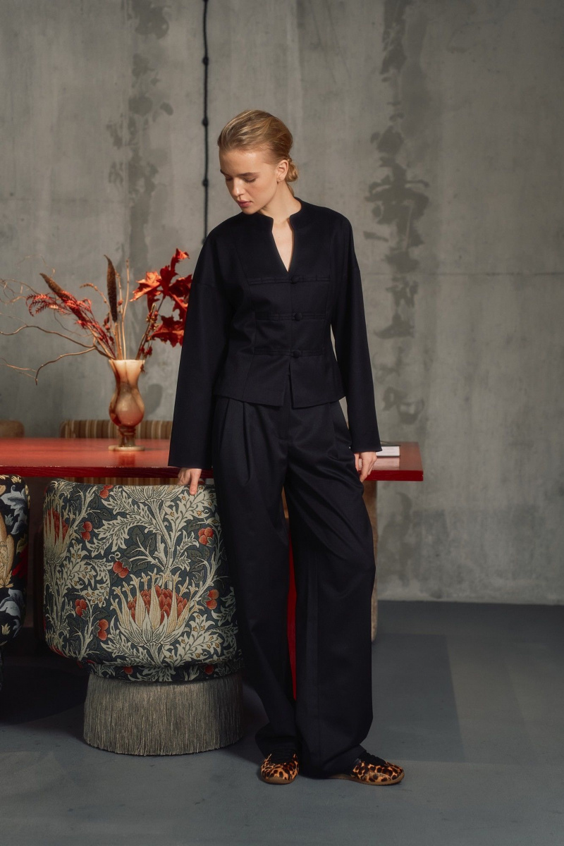 Брюки THE VERY 2438 черный