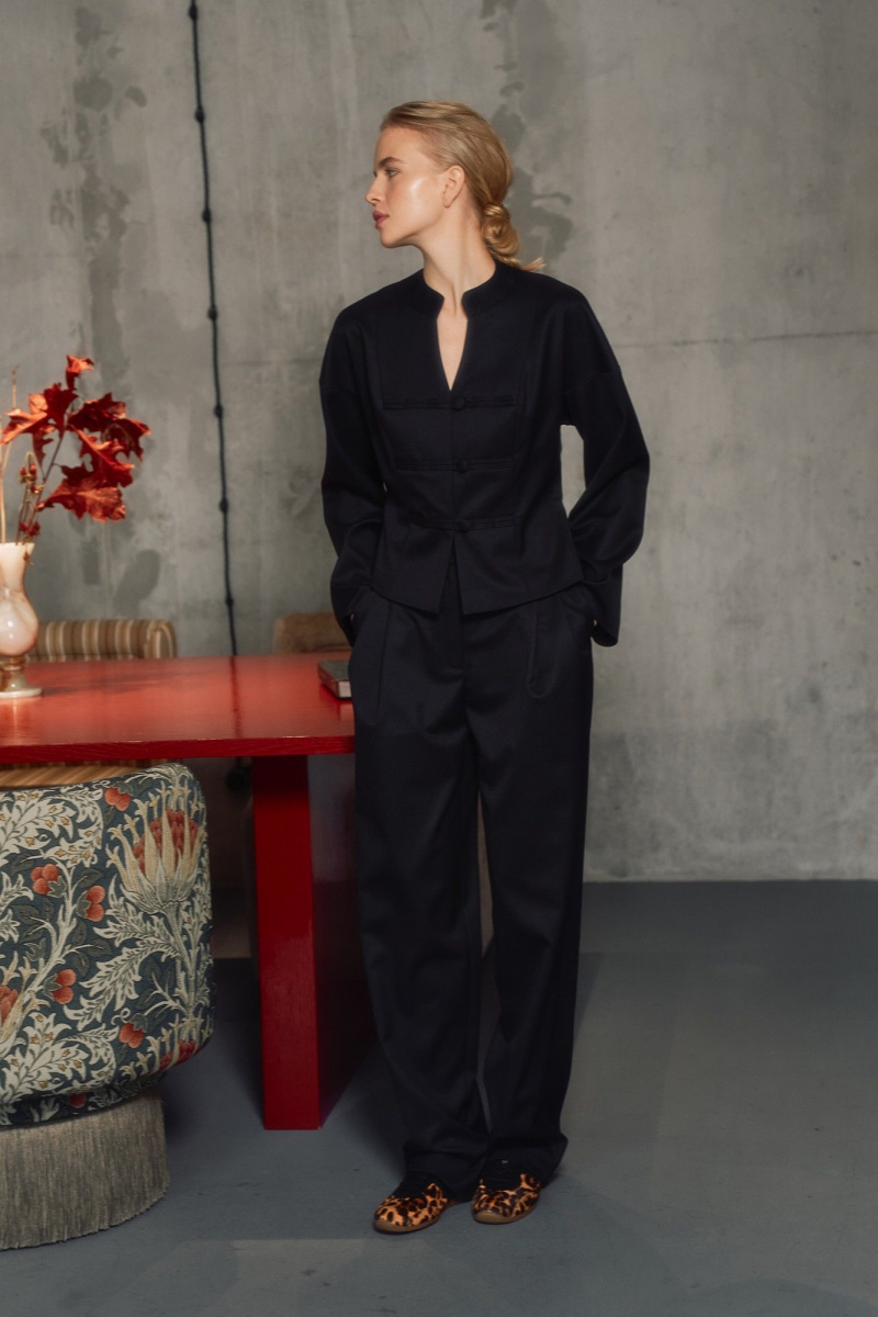 Брюки THE VERY 2438 черный