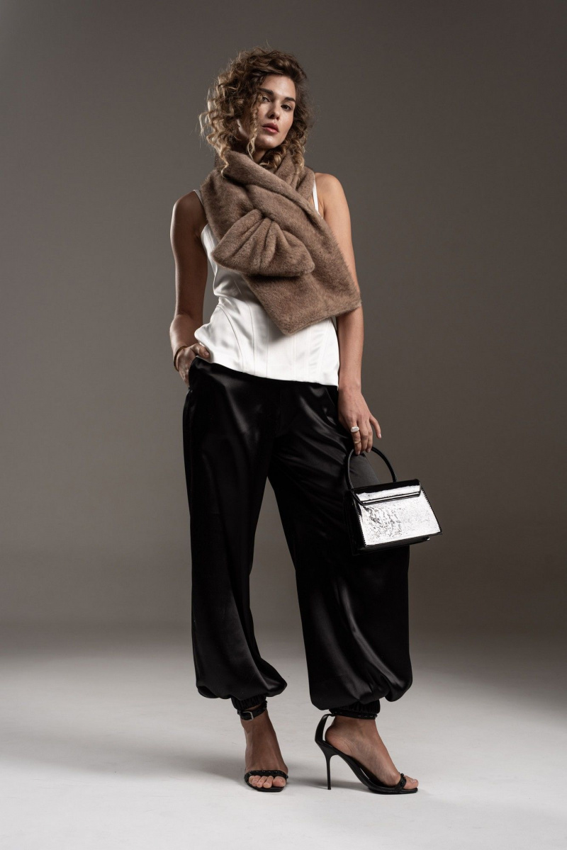 Шарфы и платки SILVERSPICE S-9506