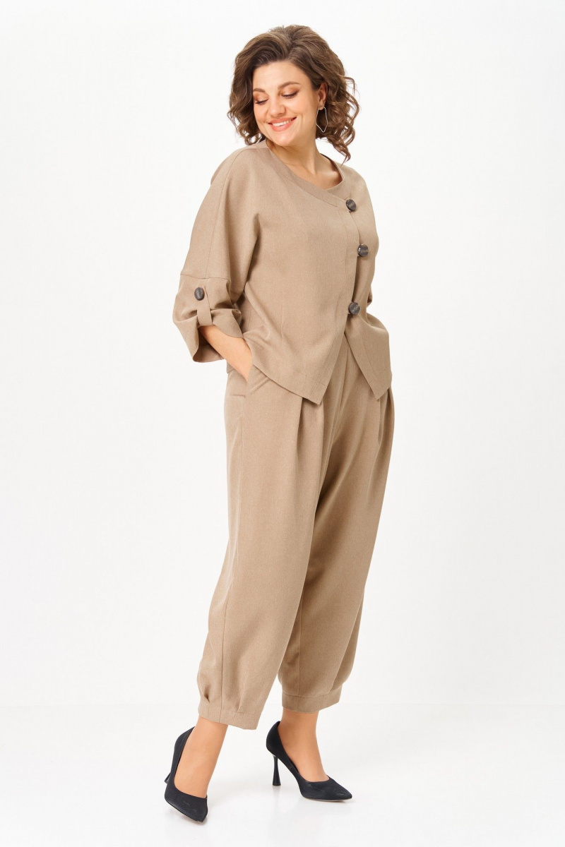 Брючный костюм Michel chic 1436/1 песочный