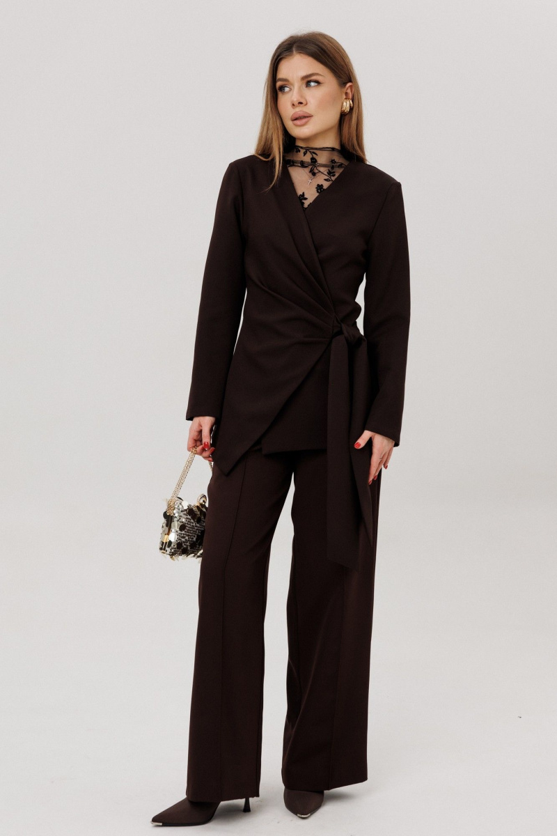 Брючный костюм Amberа Style 2150 шоколад