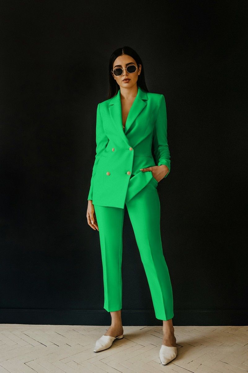 Брючный костюм Temper 326 зеленый