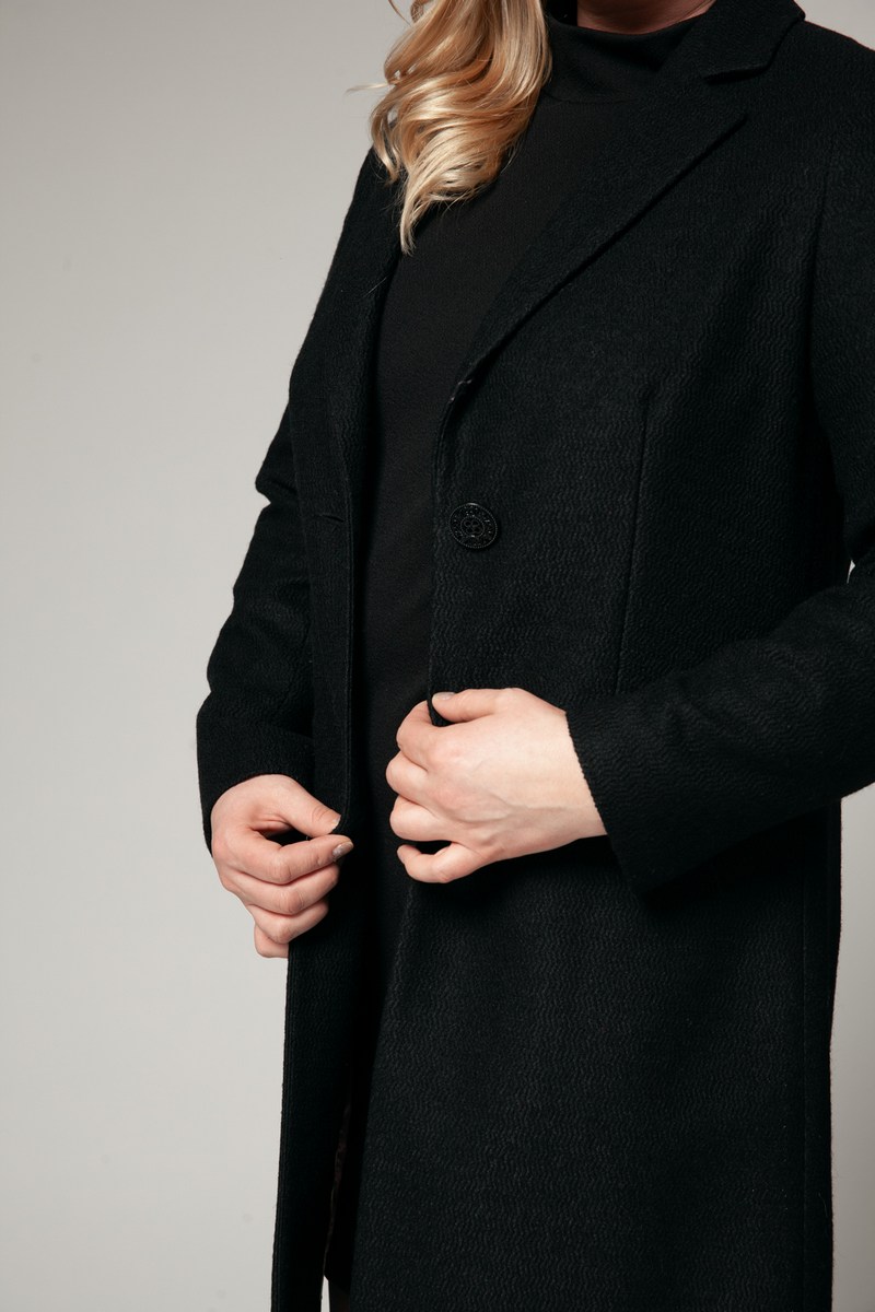 Женское пальто Bugalux 451 176-черный