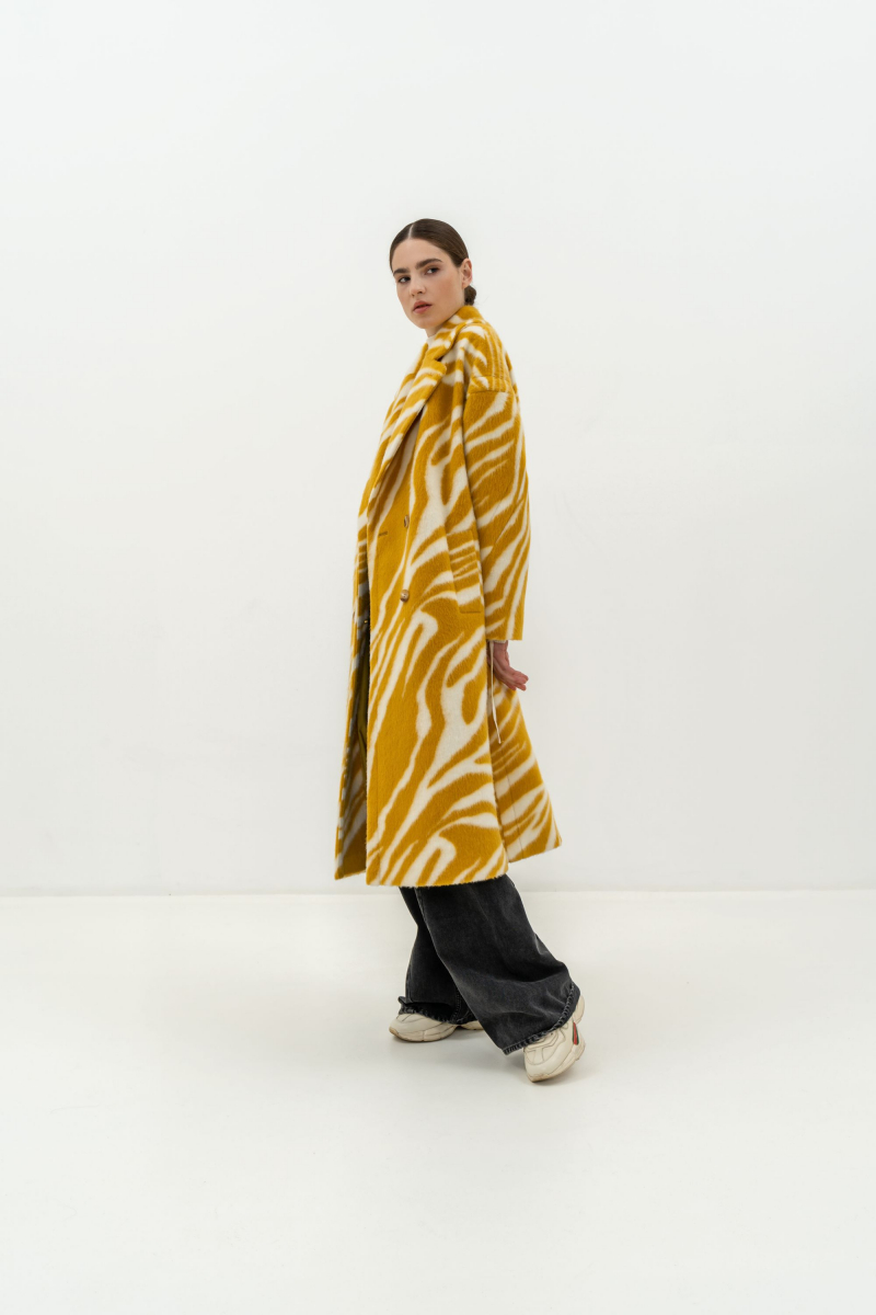Женское пальто Elema 1-11658-1-164 жёлтый_принт