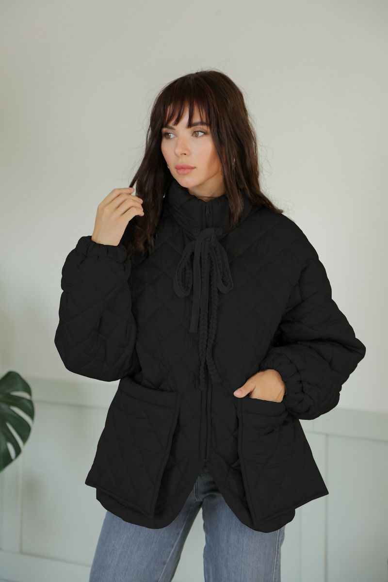 Женская куртка LadisLine 1388 черный