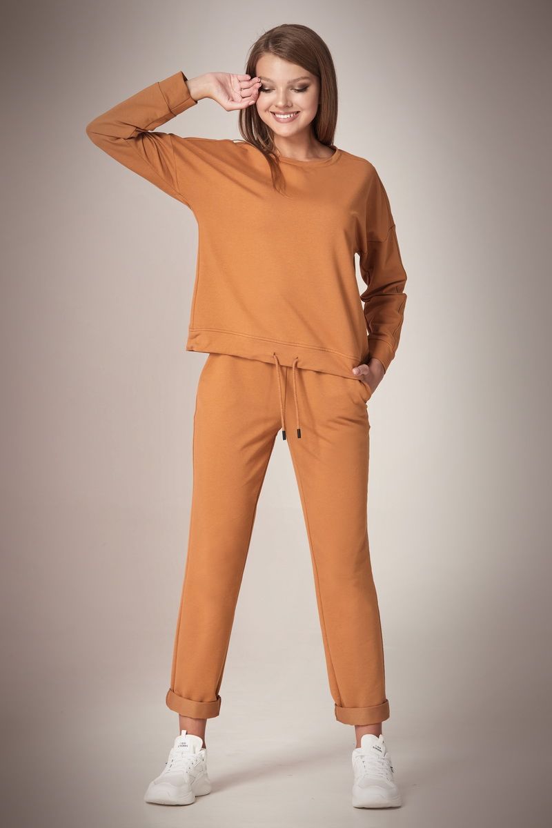 Спортивный костюм Andrea Fashion