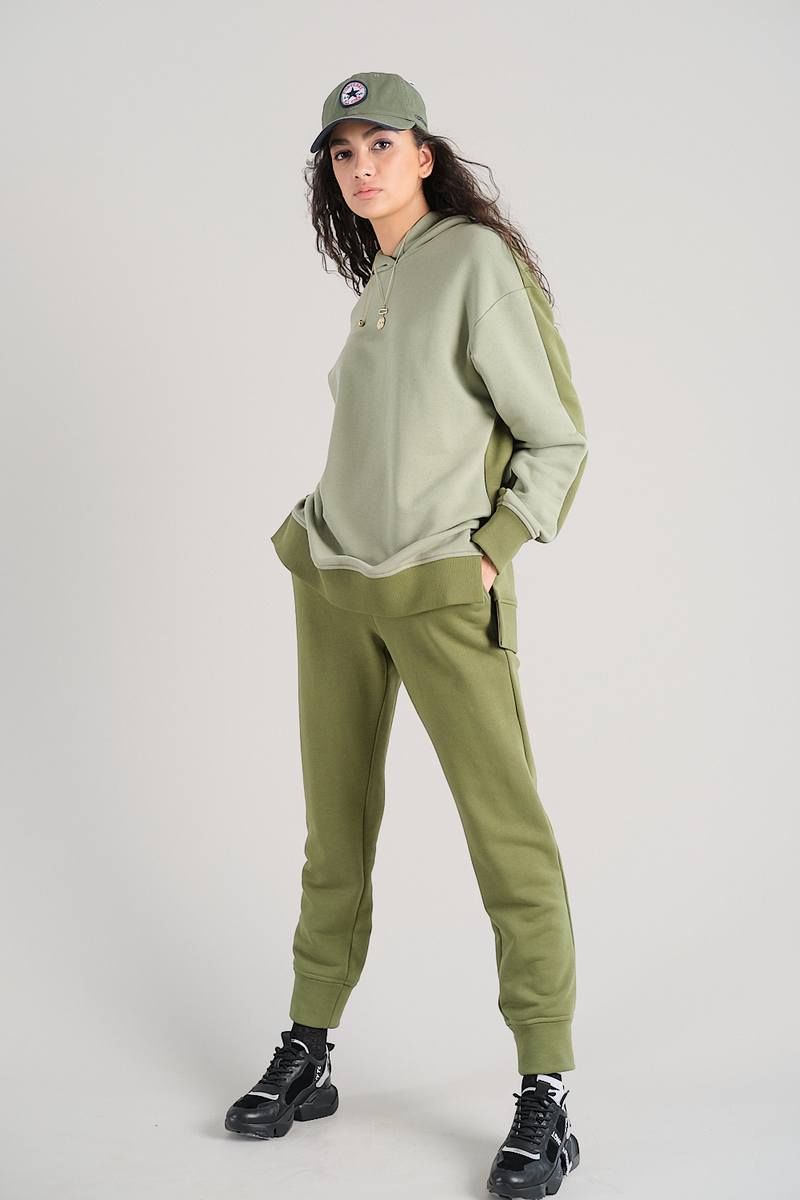 Спортивный костюм Motif