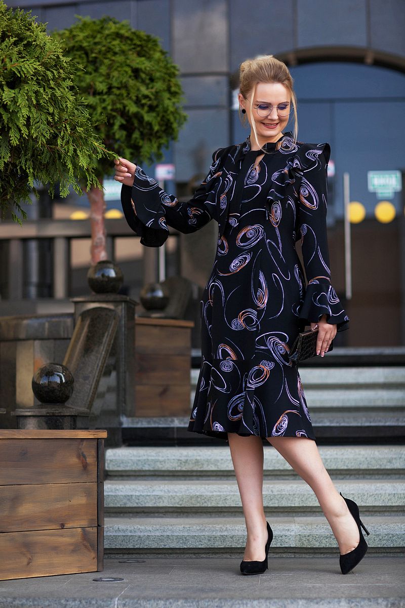 Платье с поясом Euromoda