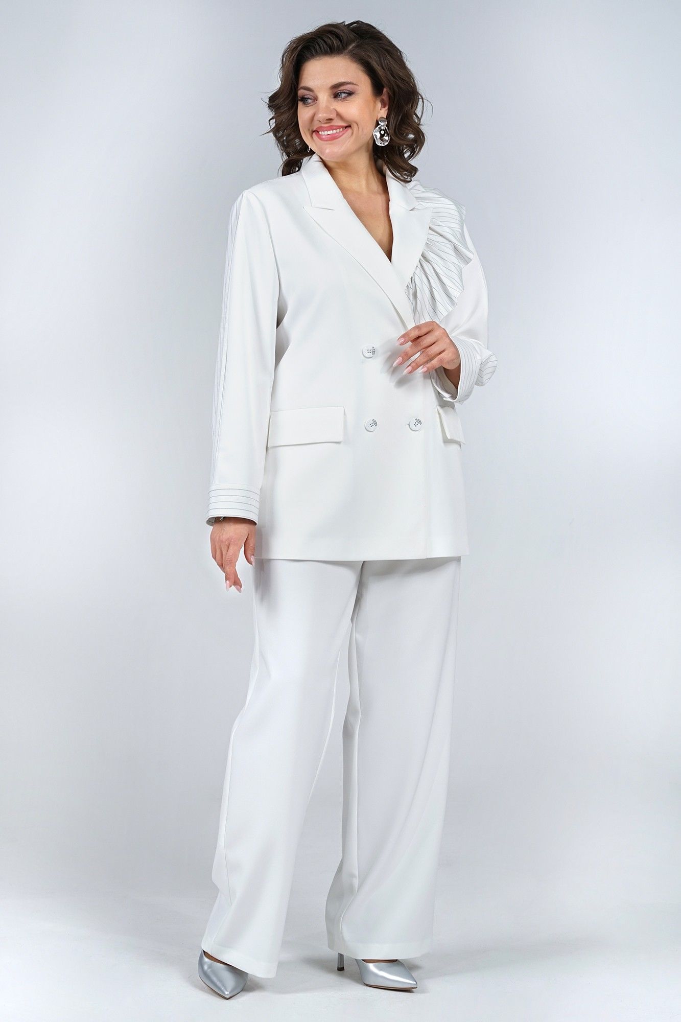 Брючные костюмы Alani Collection 2017 молоко