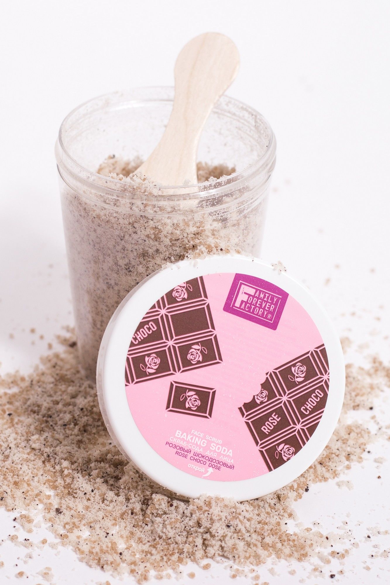 Пилинги и скрабы FAMILY FOREVER FACTORY Organic Boom Скраб-сода для лица "Розовый шокодозовый", 200г