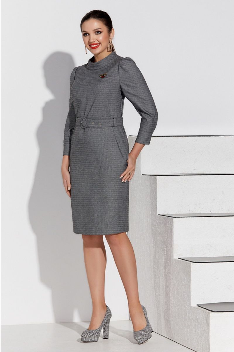 Платье с поясом Lissana